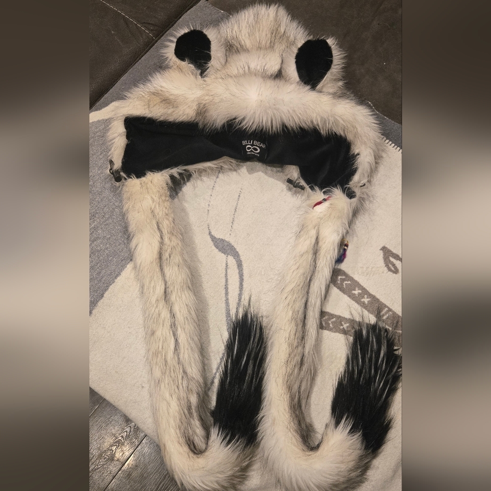 Bolli Bear Faux Fur White And Black Hood